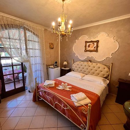 סנטה דומניקה B&B Villa Regina מראה חיצוני תמונה