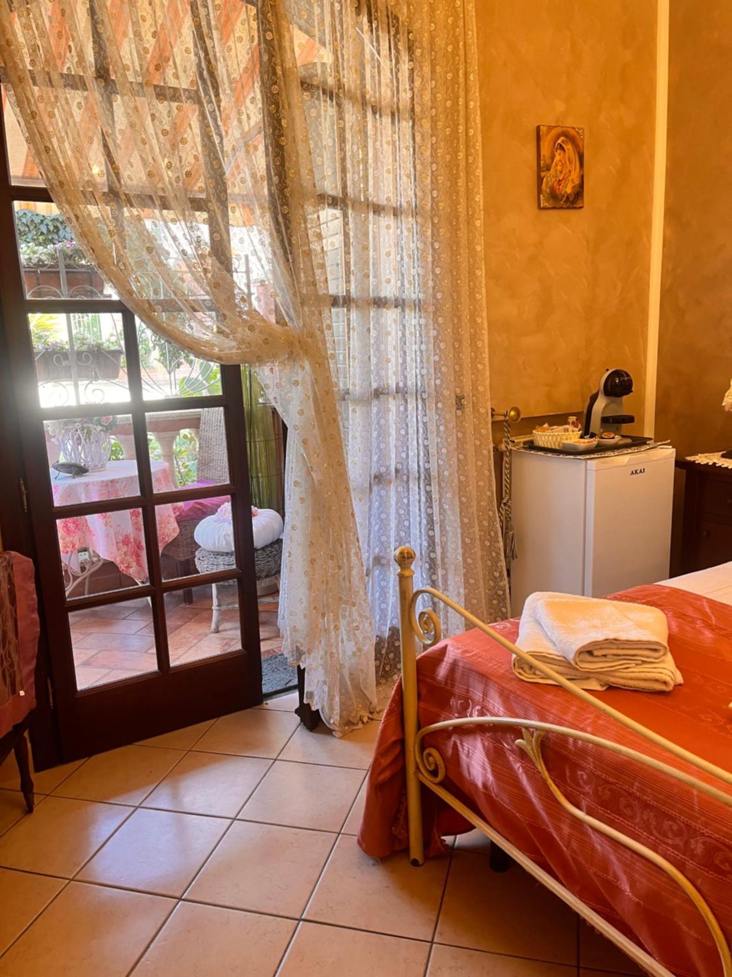סנטה דומניקה B&B Villa Regina מראה חיצוני תמונה