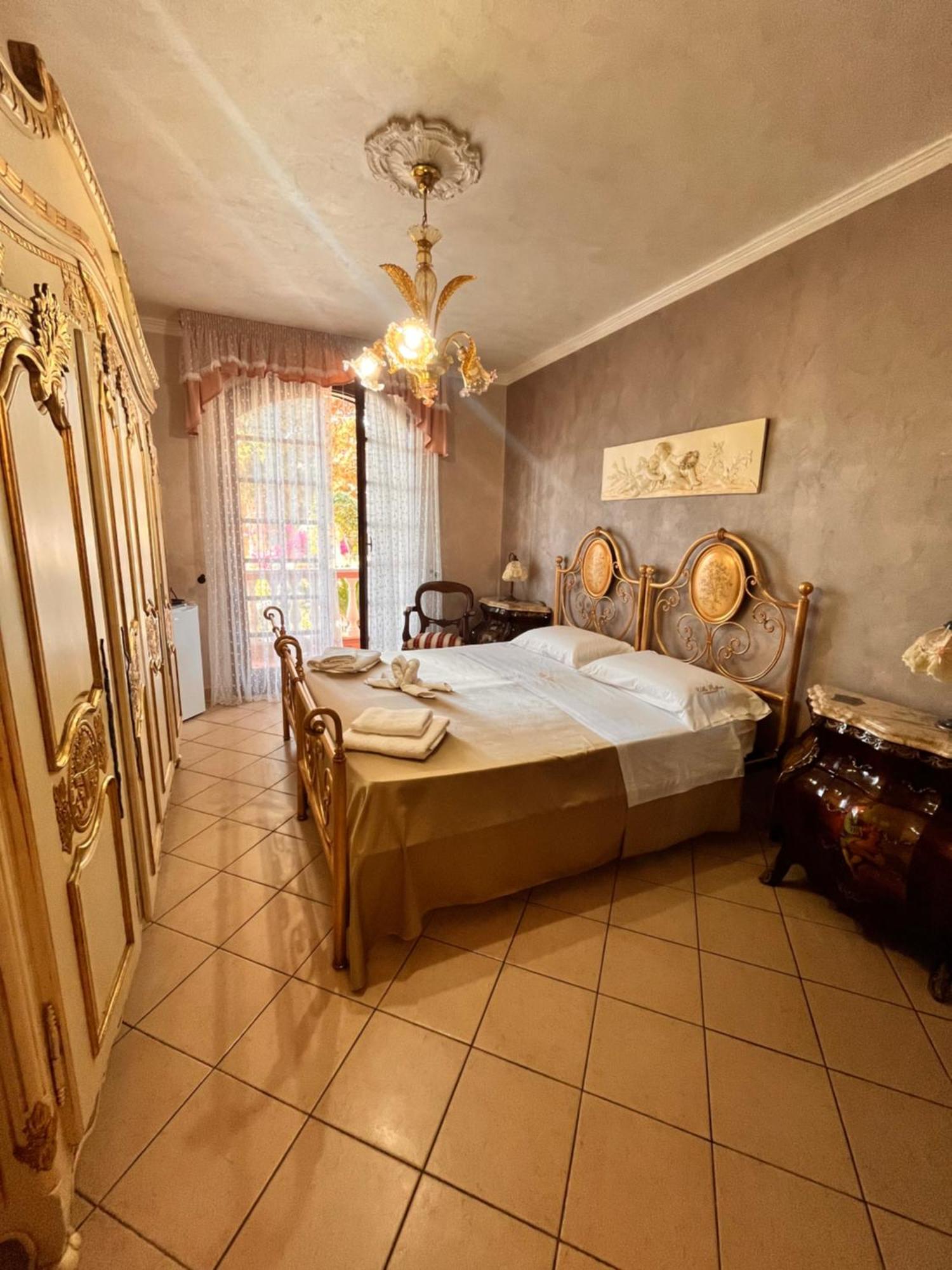 סנטה דומניקה B&B Villa Regina מראה חיצוני תמונה