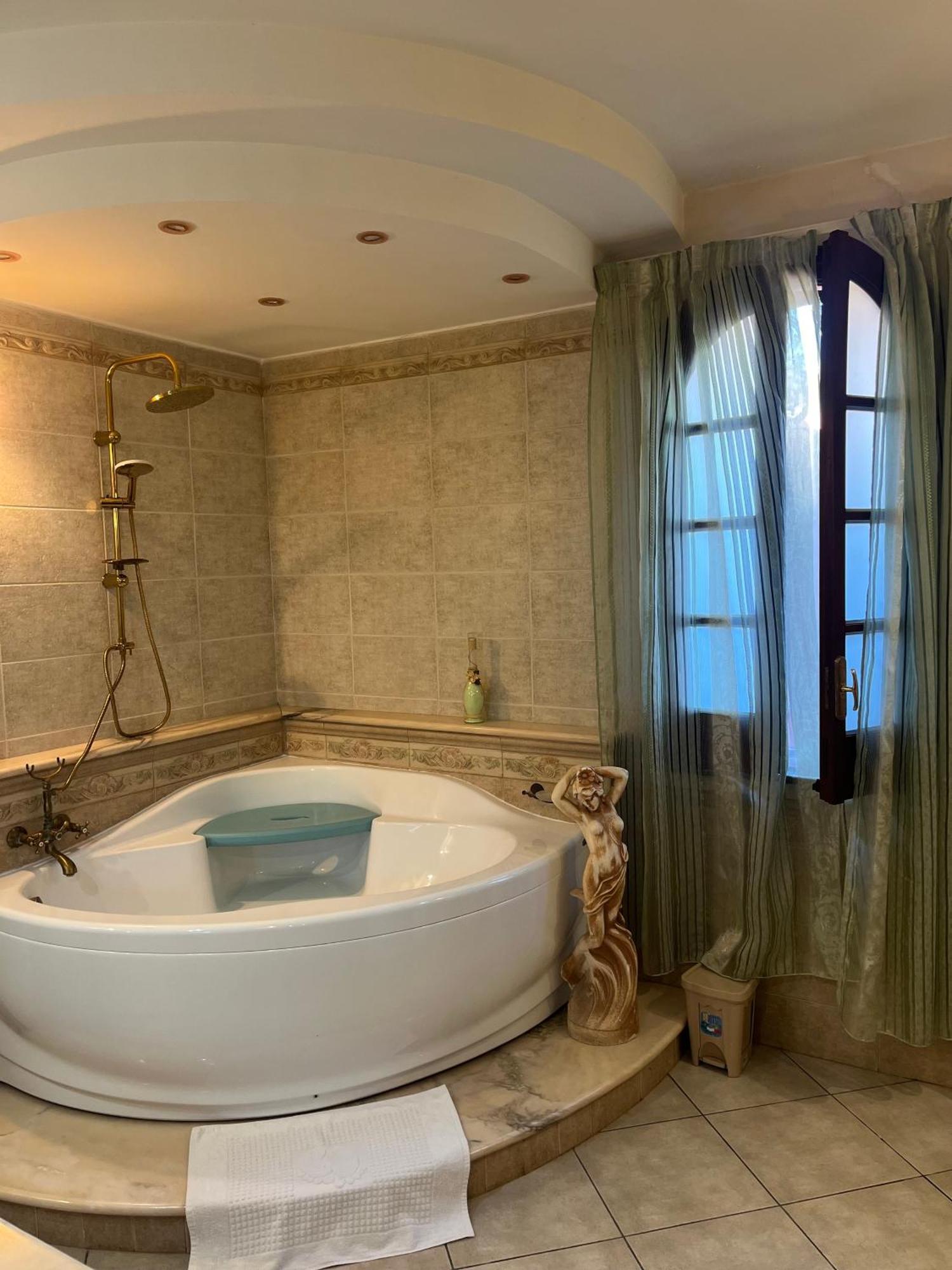 סנטה דומניקה B&B Villa Regina מראה חיצוני תמונה