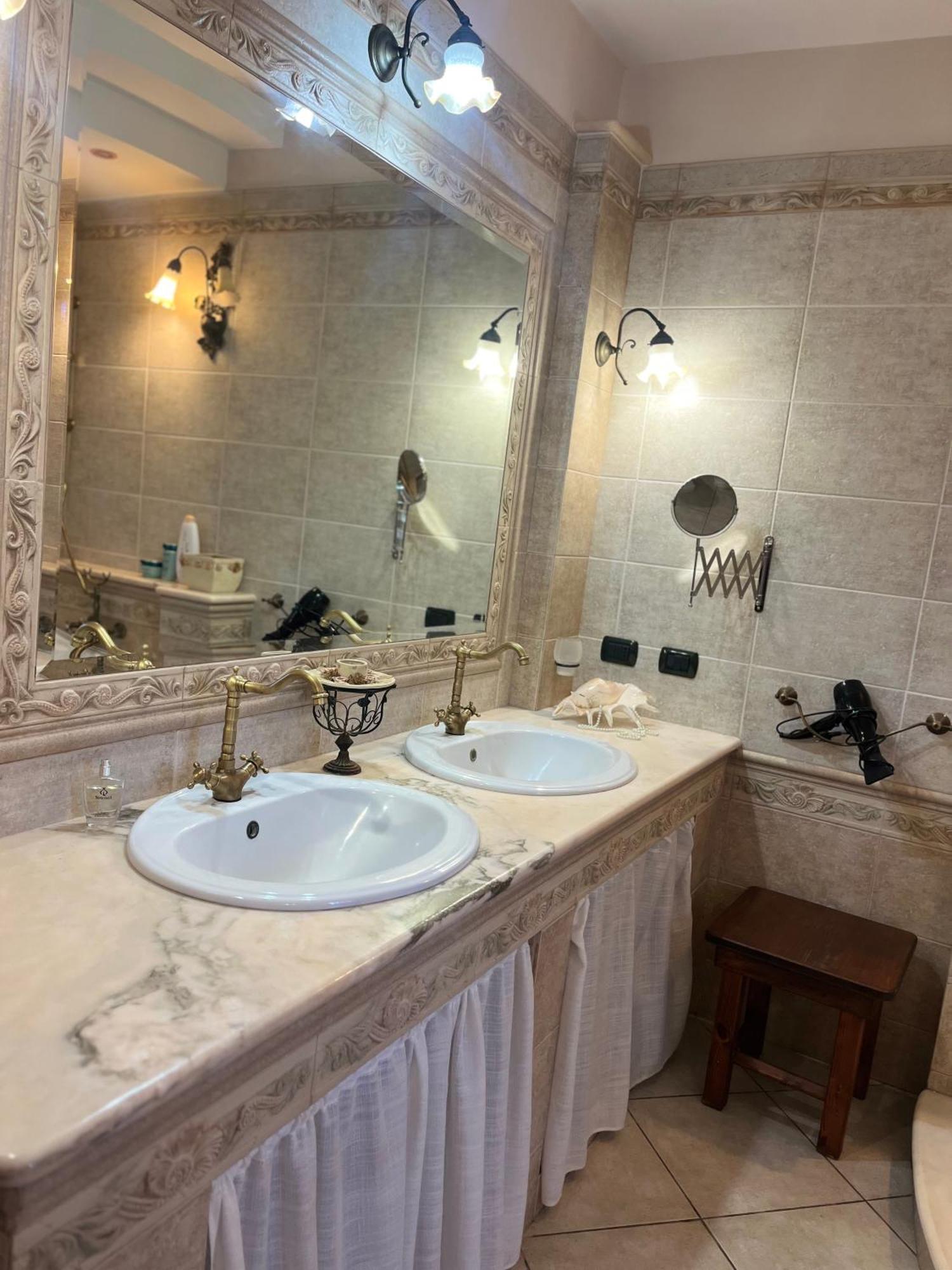 סנטה דומניקה B&B Villa Regina מראה חיצוני תמונה