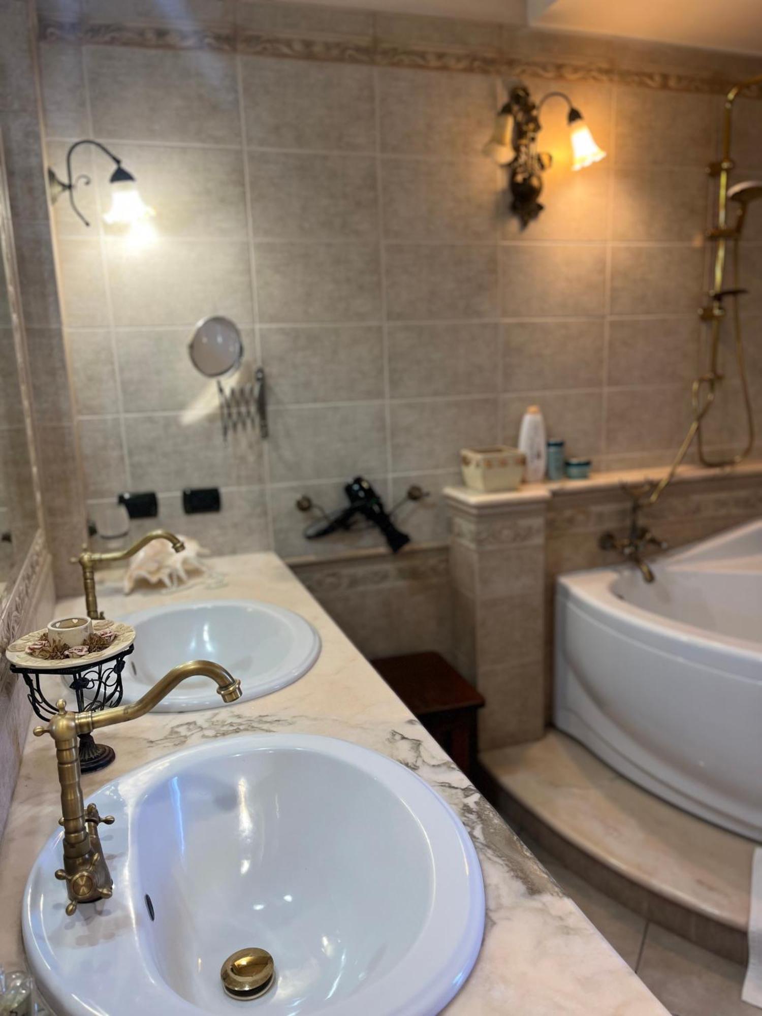 סנטה דומניקה B&B Villa Regina מראה חיצוני תמונה
