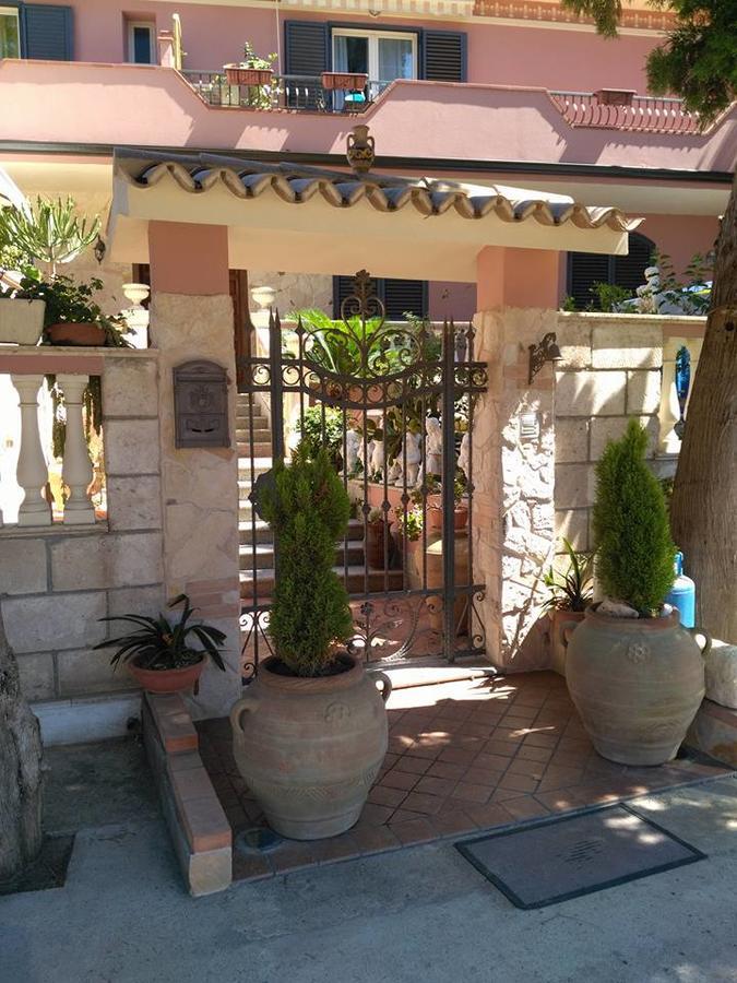 סנטה דומניקה B&B Villa Regina מראה חיצוני תמונה